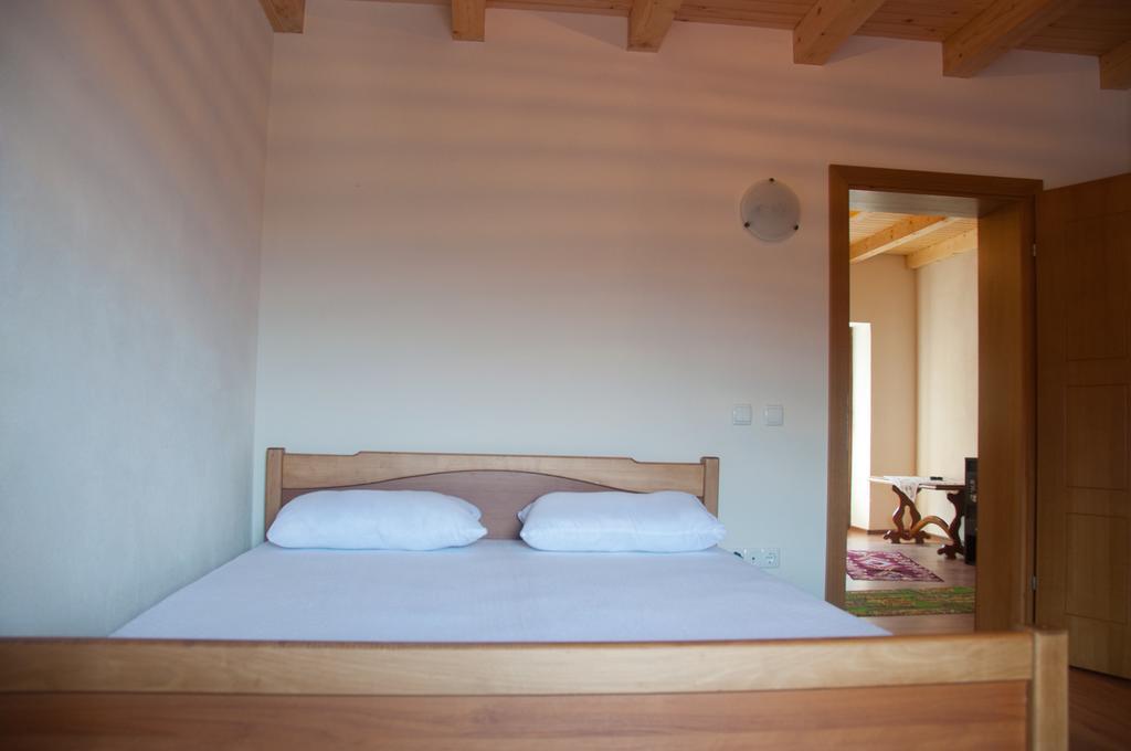 Aste Guesthouse Tropoje Værelse billede
