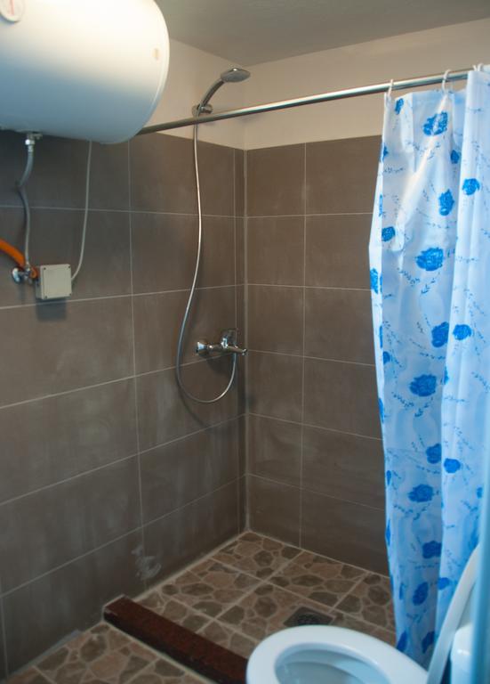 Aste Guesthouse Tropoje Værelse billede